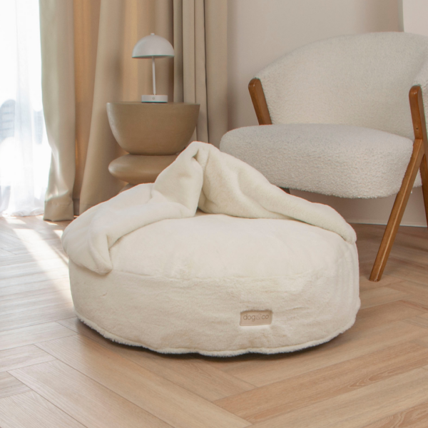Dogco Nest – Creamy Cake | Covered Dog Cave Bed