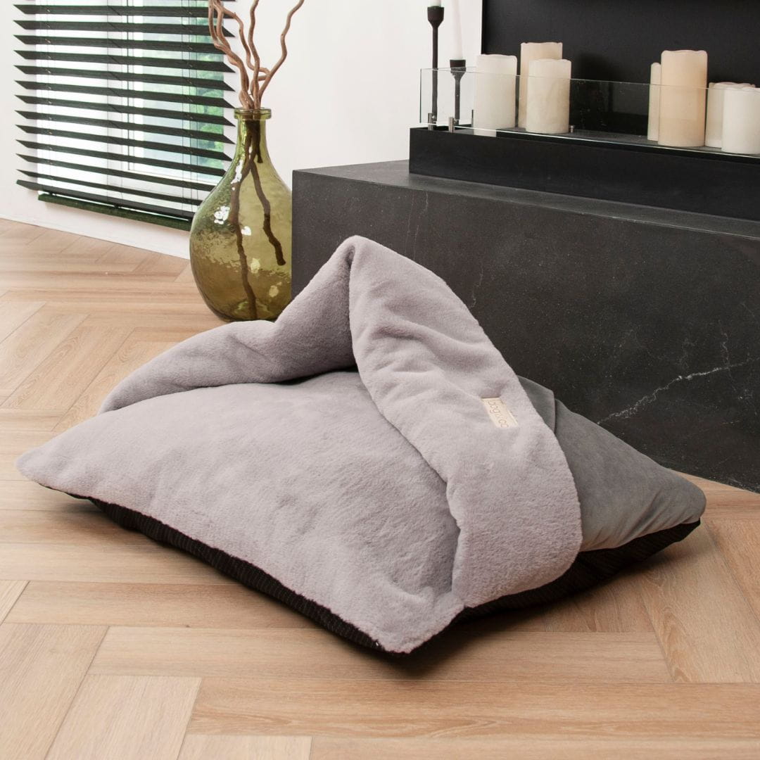 Dogco Nest – Steel Grey | Covered Cave Bed with Blanket - Image 2